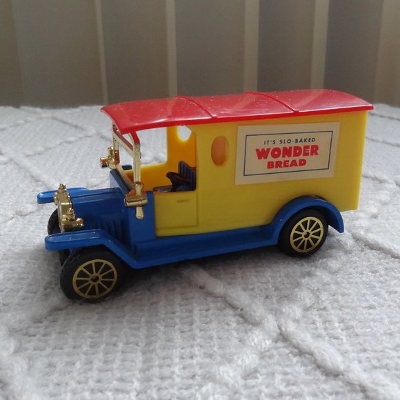 ANTIQUE Die Cast CLASSIC SERVICE TRUCKS ~ Set of 4 ~ Reader’s Digest - Picture 5 of 9